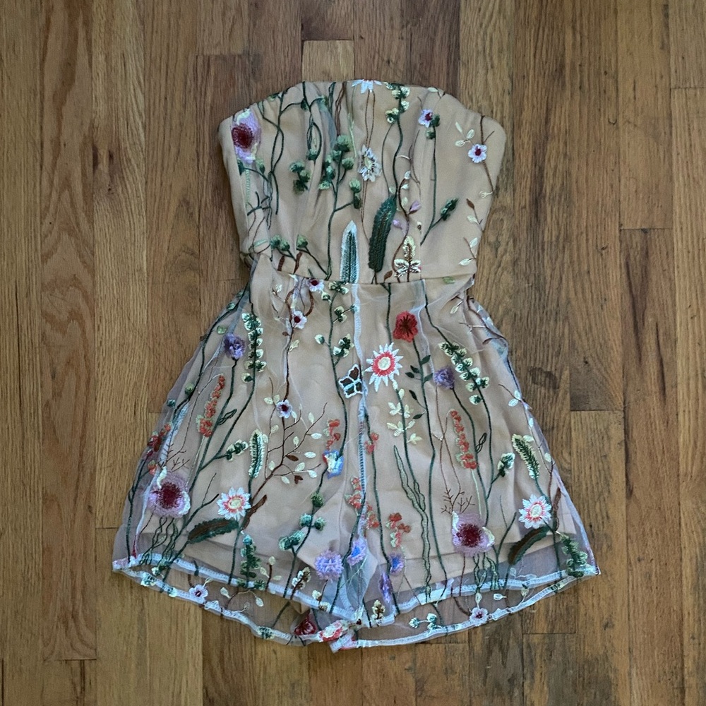 Floral embroidered strapless romper - boned bodice